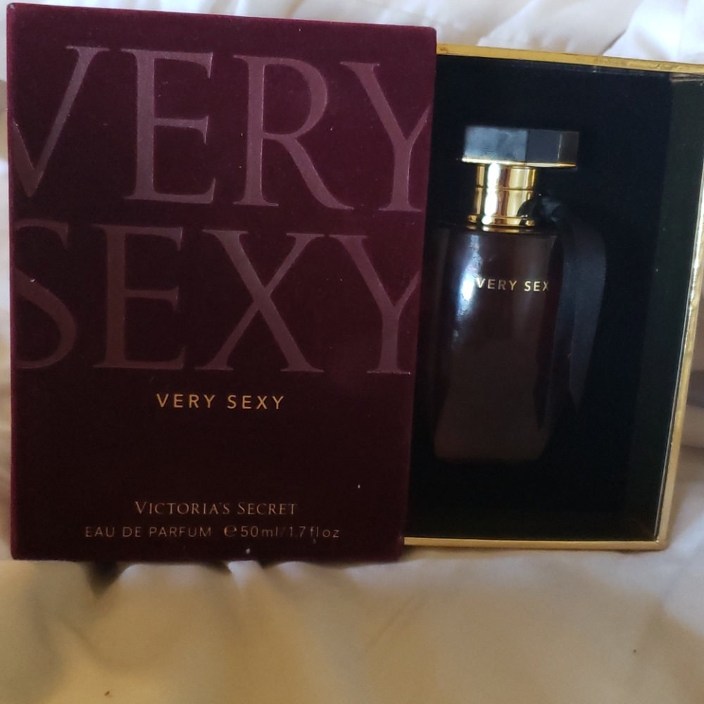 Victoria's Secret Very Sexy